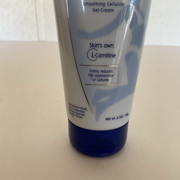 Nivea goodbye Cellulite SMOOTHING gel Cream NWT NEVER USED - Picture 4 of 10
